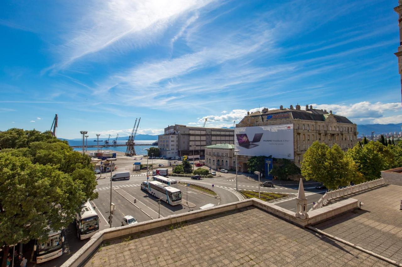 Apartments Harbour View Rijeka Buitenkant foto